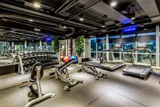 24 hour Gym - 9 On Canal