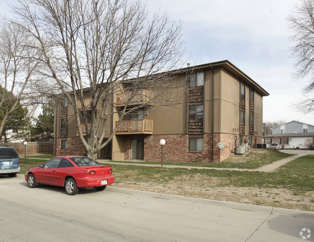 Building Photo - 3760 3rd Ave
