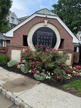 Building Photo - 490 Fulton Ct