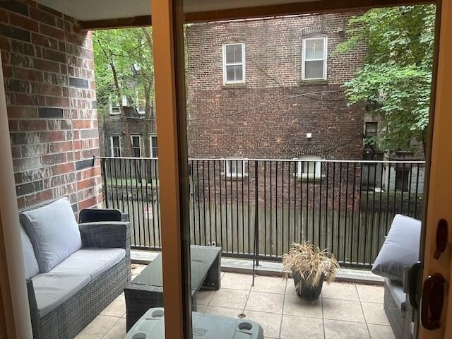 Foto del edificio - 1031 Clinton St