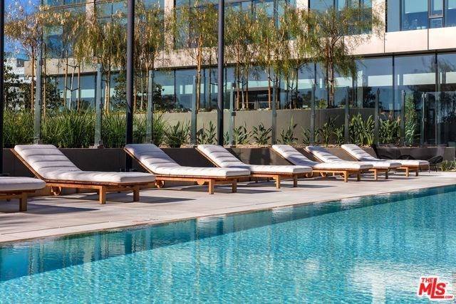 FURNISHED LUXURY RENTAL IN THE HEART OF DTLA - 889 Francisco St