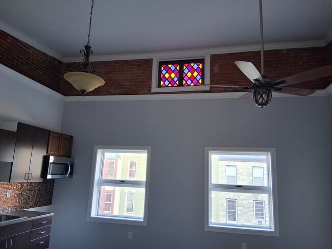 Foto del edificio - 112 S 6th St