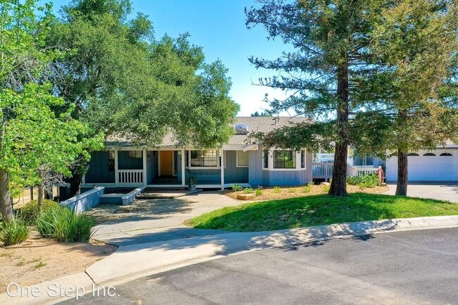 Building Photo - 3 br, 2 bath House - 803 El Paisano Dr
