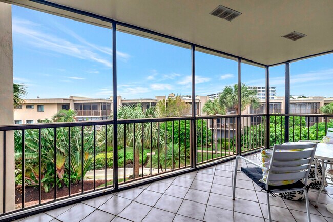 Foto del edificio - 3605 S Ocean Blvd