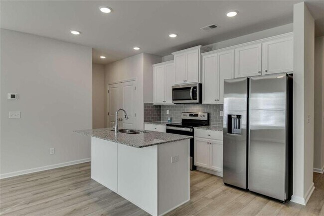 Building Photo - 4741 Medlock Ln