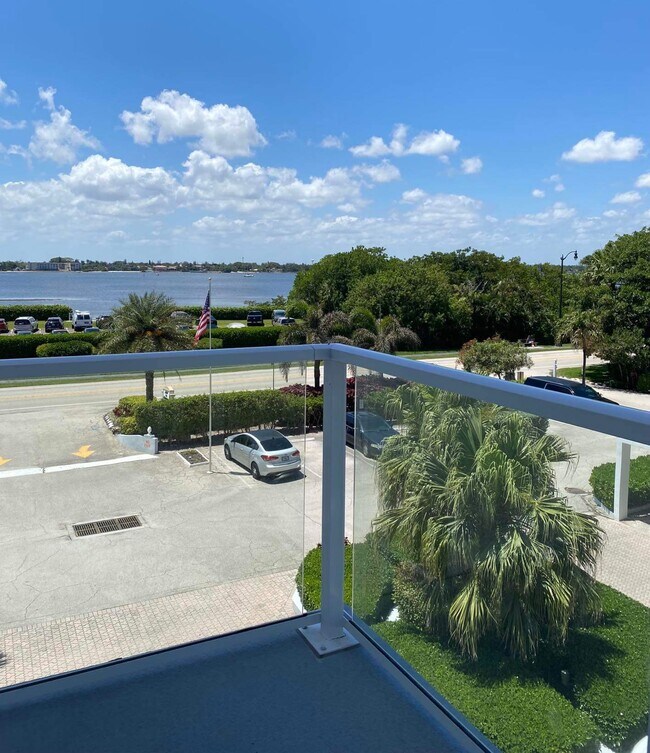 Foto del edificio - 3450 S Ocean Blvd
