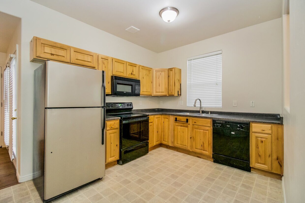 Coming Soon! 3 Bed/2.5 Bath in South Jordan - Coming Soon! 3 Bed/2.5 Bath in South Jordan