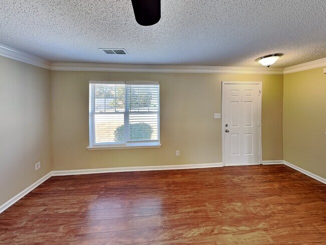 Foto del edificio - 1216 Bicycle Ct