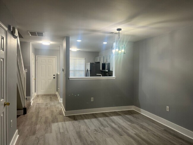Foto del edificio - Welcome to your new home in the heart of C...