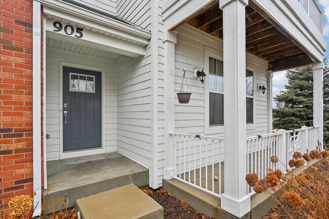 Building Photo - 905 Times Square Dr