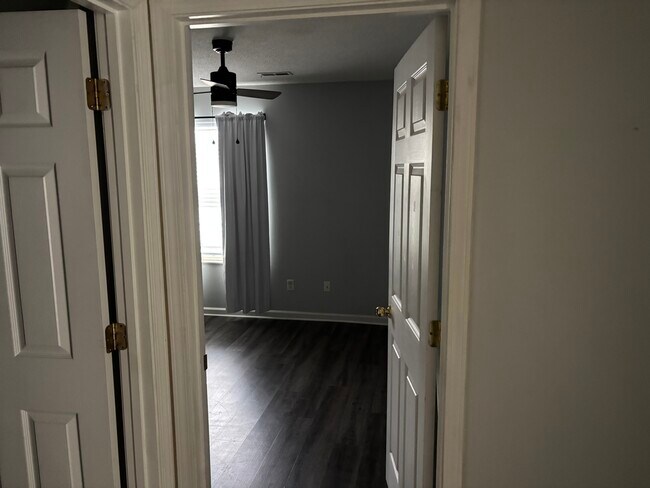 Foto del edificio - 6359 Gary Moore Ln