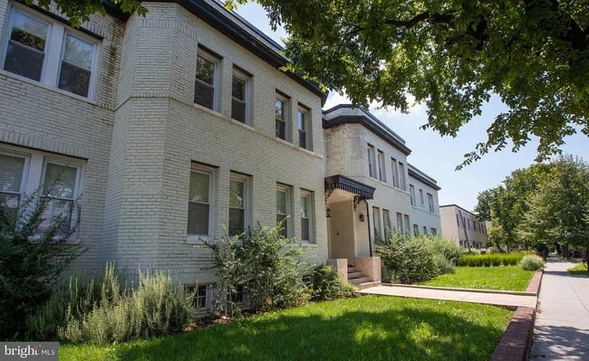 Foto del edificio - 2 17th St SE