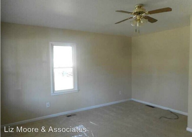 Building Photo - 3 br, 1 bath House - 10 Huber Road