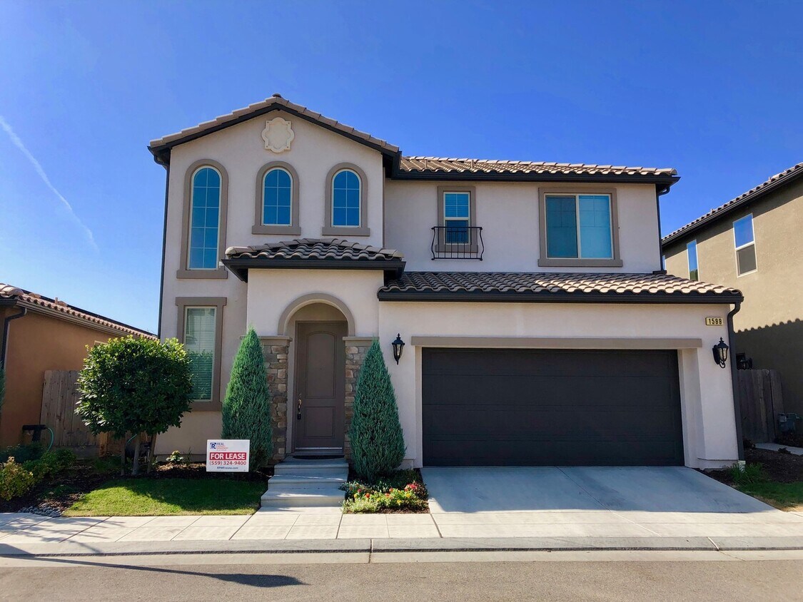Foto principal - $2,750 Copper River Golf Course, 3 Bed + L...