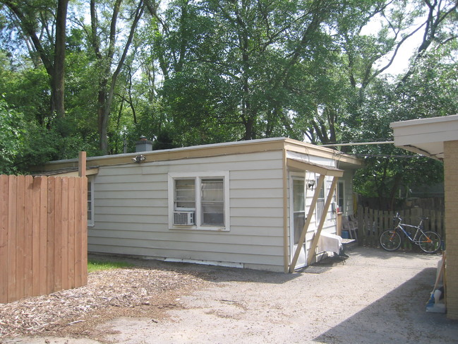 Building Photo - Village Apartments