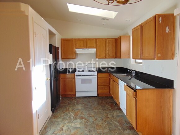 Foto del edificio - 4764 N Harlequin Dr