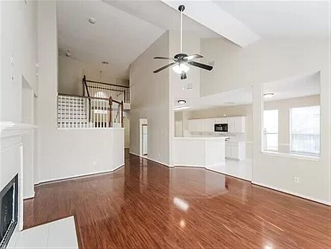 Foto del edificio - Single family suit
