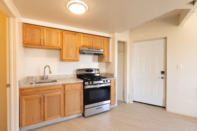 Building Photo - 4301 Harriet St