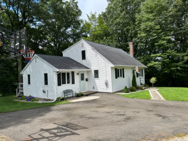 Building Photo - 56 Mary Ln