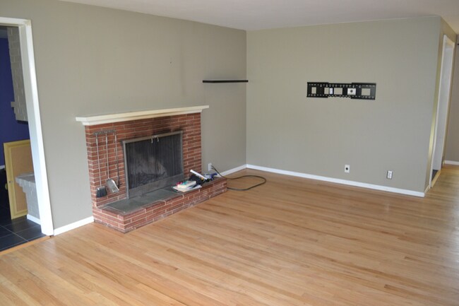 Building Photo - 809 NW 108th St