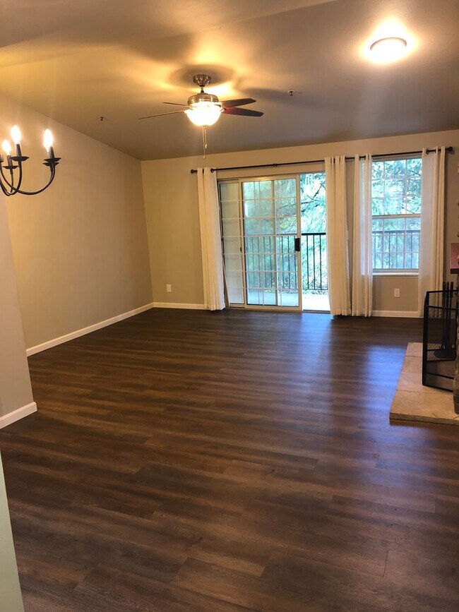 Foto del edificio - 3bd/2ba Issaquah Condo
