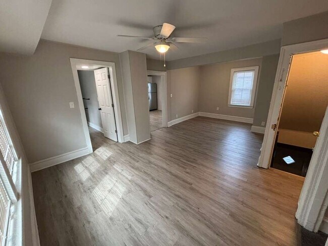 Foto del edificio - 4200 Whitman Ave