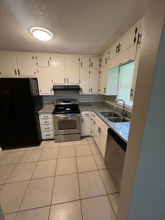 Building Photo - !!!WARNING: AVOID SCAMS CONFIRM RENTAL AT ...