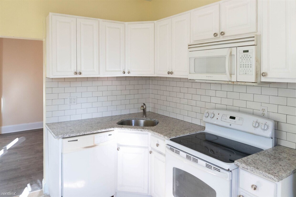 3 br, 2 bath House 1510 W Dauphin ST House Rental in Philadelphia