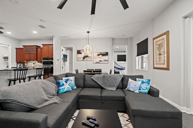 Foto del edificio - 5685 109th Ave N