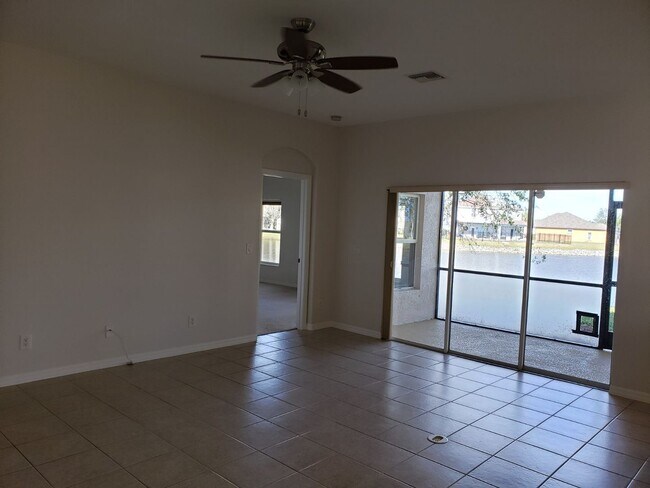 Foto del edificio - 2 br, 2 bath House - 24527 Sunrise Dr