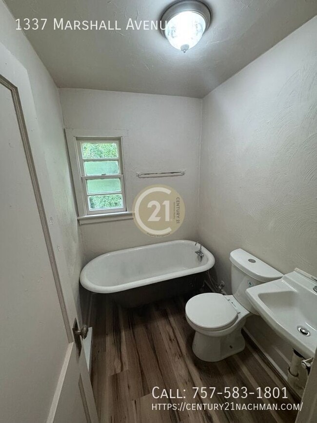 Foto del edificio - 1337 Marshall Ave