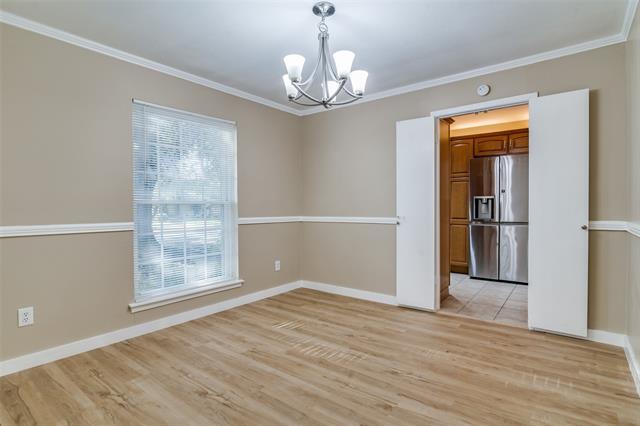 Foto del edificio - 1605 Meadowglen Ln