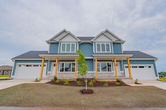 Building Photo - 291 N Bergamont Blvd