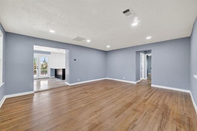 Foto del edificio - 4727 Arvilla Ln