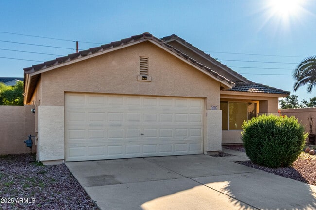 Foto del edificio - 8103 W Tonto Ln