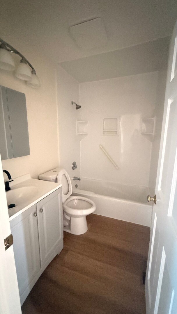 Foto del edificio - 604 Bayview Point