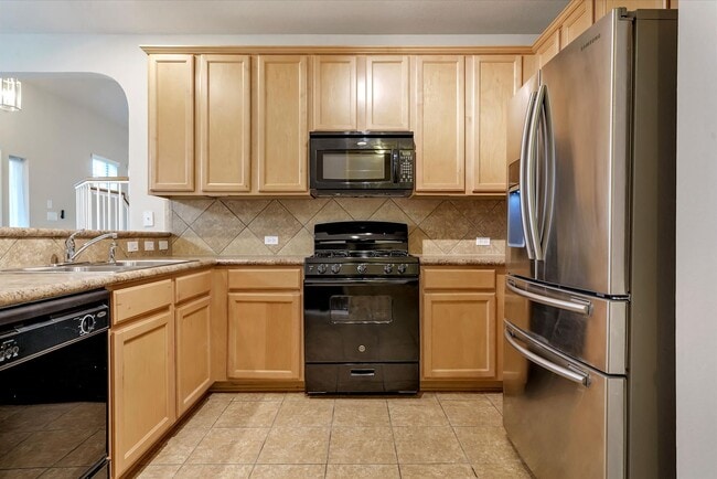 Building Photo - 9201 Brodie Ln