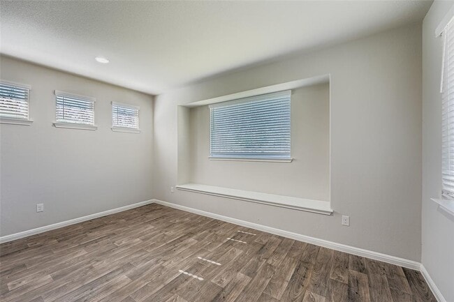 Foto del edificio - 14601 Frankel Loop