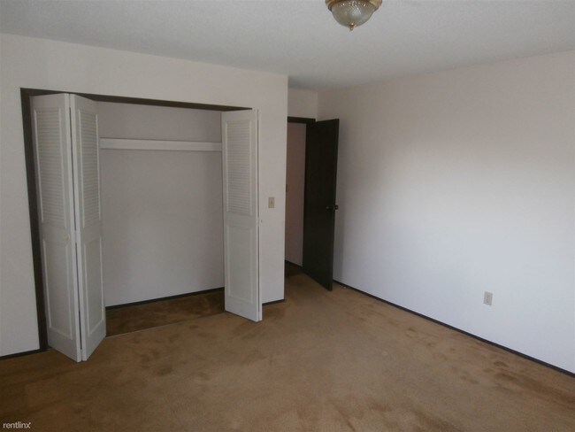 Building Photo - 2 br, 1 bath Duplex - 3236 Ramond St