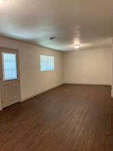 Building Photo - 1400 Glendale St