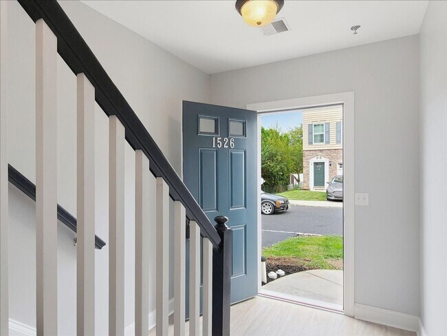 Foto del edificio - 1526 Brookstone Pl