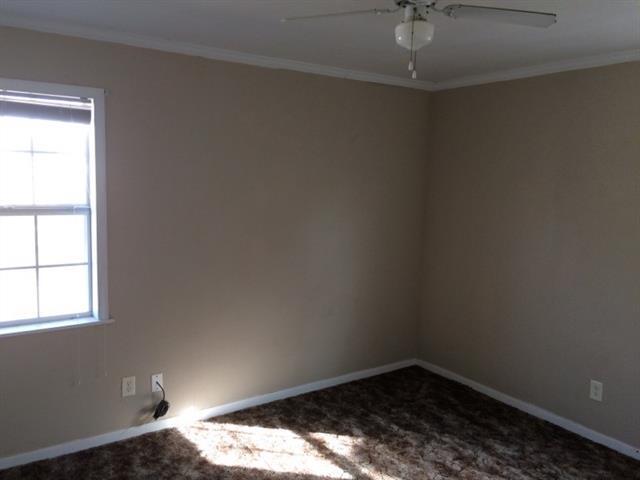 Building Photo - 2301 Meander St