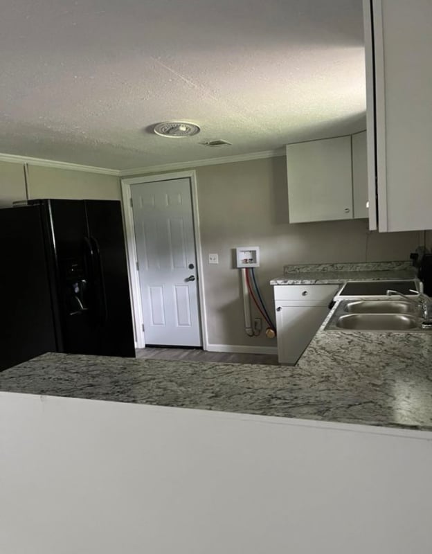 Building Photo - 103 Wesley Dr