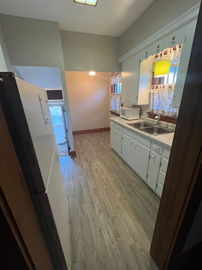 Building Photo - Home for Rent