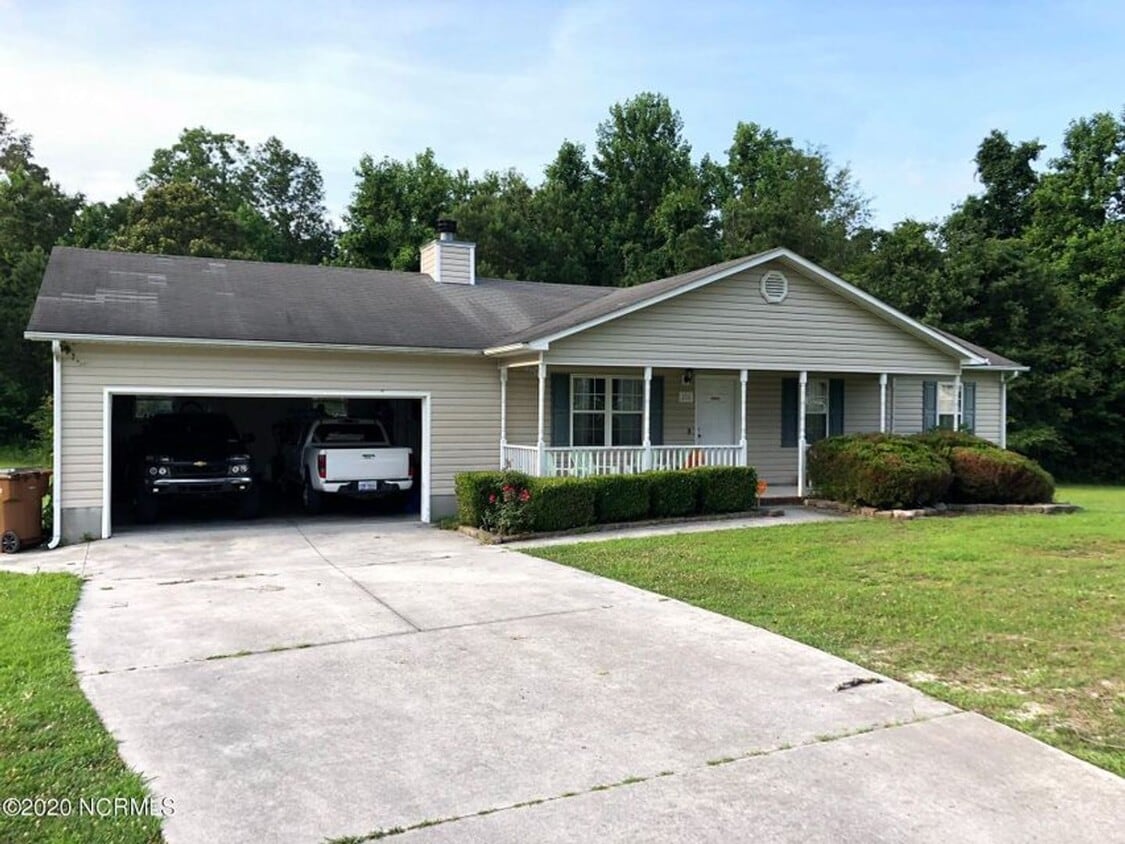 Primary Photo - 3 BR 2 BA Southwest