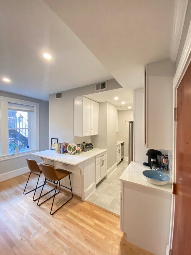 Foto del edificio - 1736 18th St NW