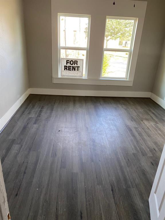 Building Photo - 401 W Bluff St