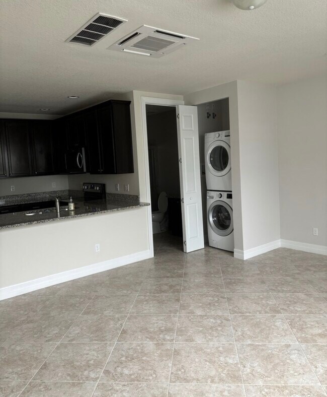 Foto del edificio - 3353 E Mallory Blvd