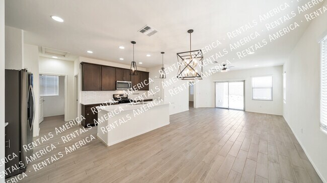 Building Photo - 883 E Mule Creek Loop