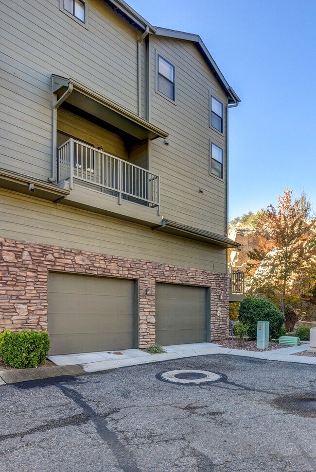 Foto del edificio - Boulder Park Townhome for Rent